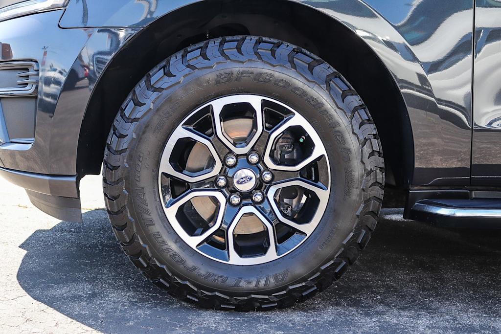 Thumbnail: 2022 Ford Expedition - 7