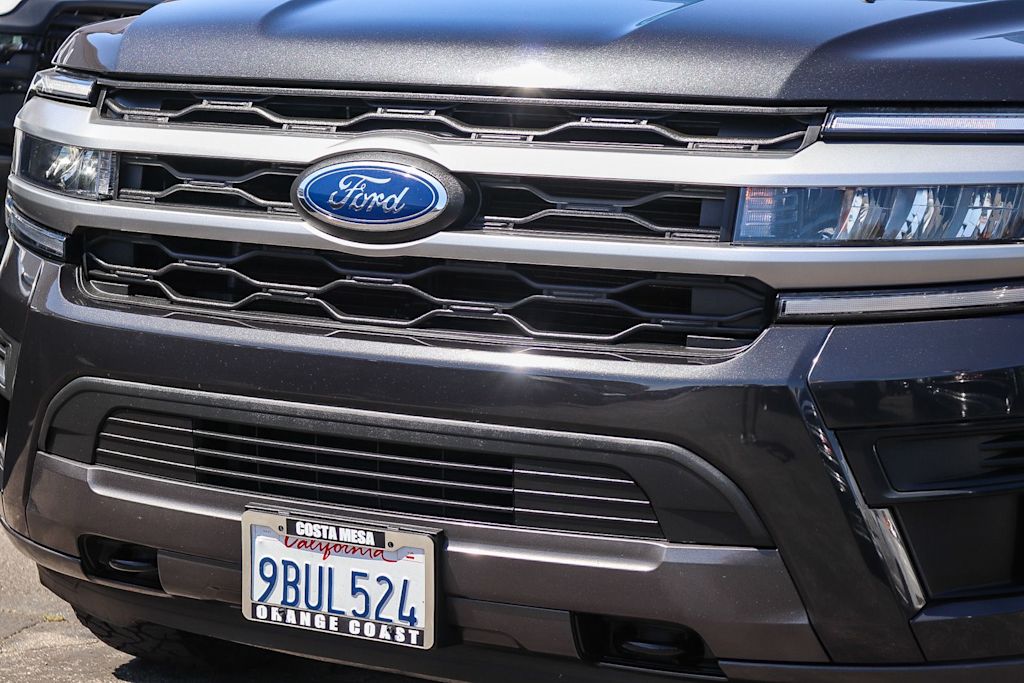 Thumbnail: 2022 Ford Expedition - 6