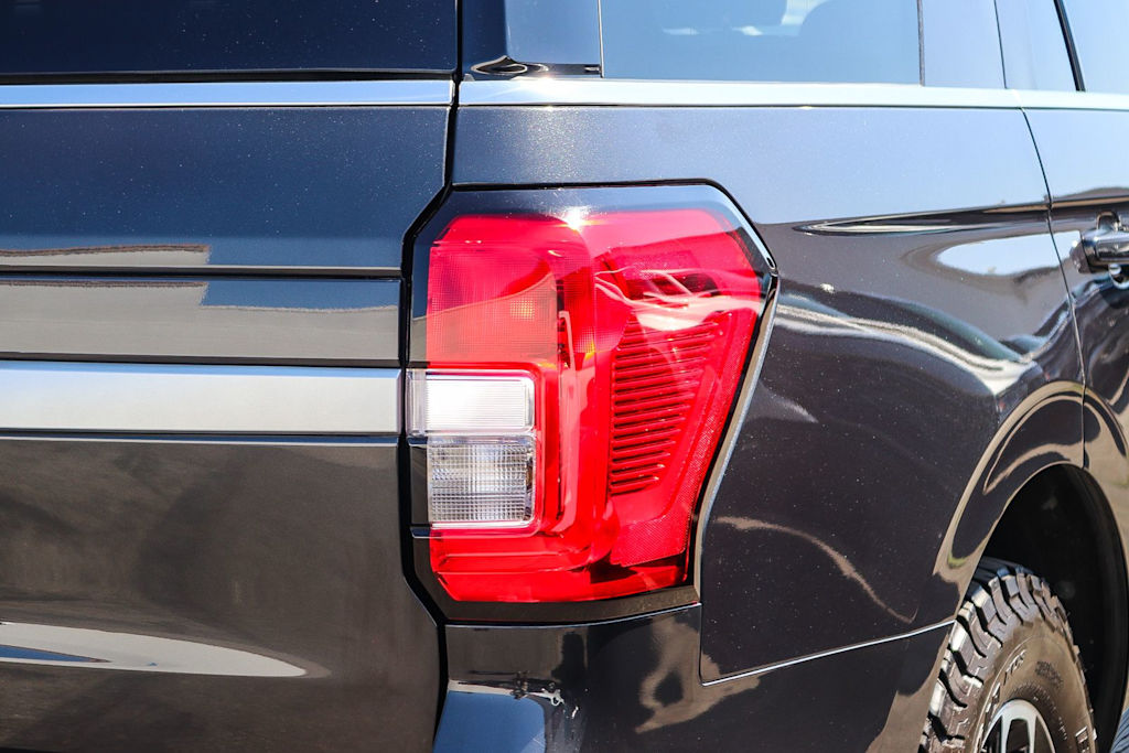 Thumbnail: 2022 Ford Expedition - 20