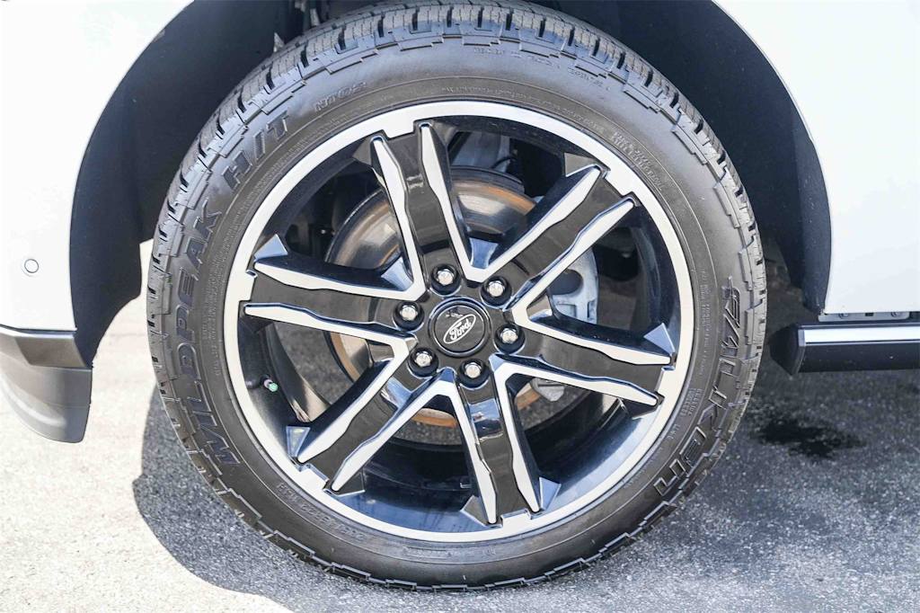 Thumbnail: 2021 Ford Expedition - 6