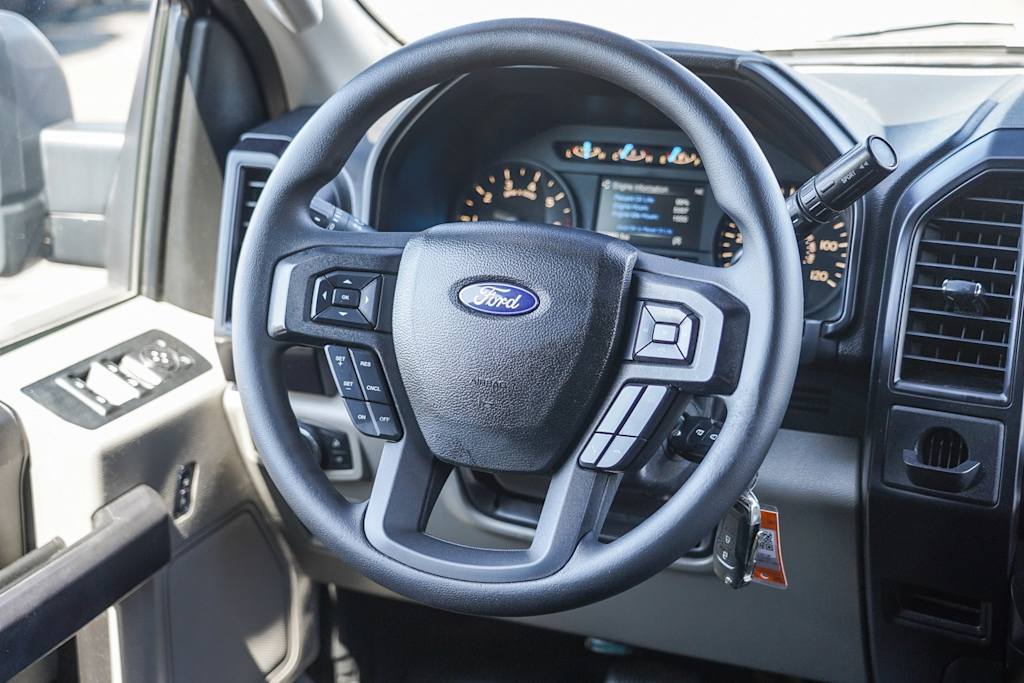 Thumbnail: 2017 Ford F-150 - 9