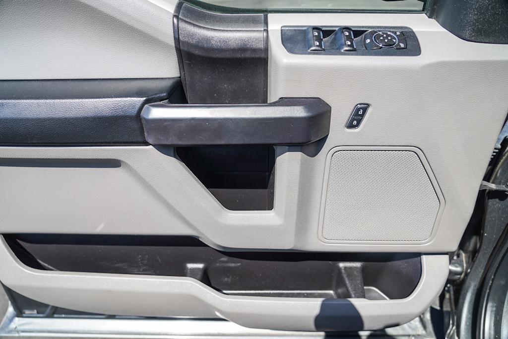 Thumbnail: 2017 Ford F-150 - 23