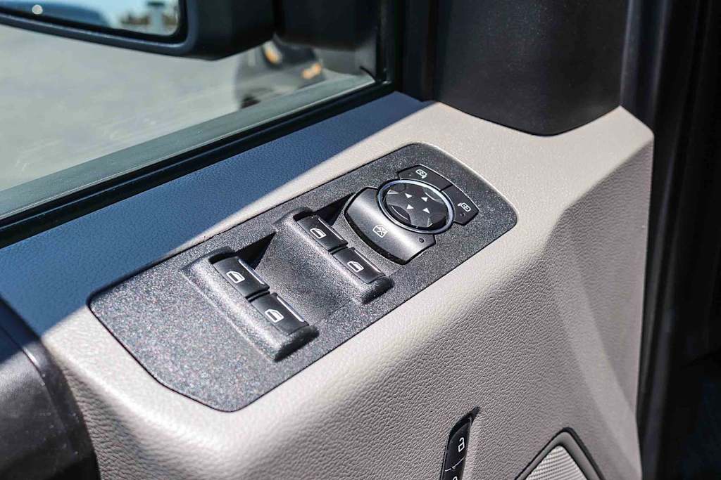 Thumbnail: 2018 Ford F-150 - 25