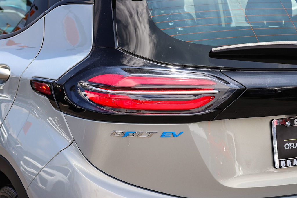 Thumbnail: 2023 Chevrolet Bolt EV - 19
