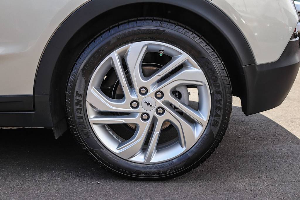 Thumbnail: 2023 Chevrolet Bolt EV - 22