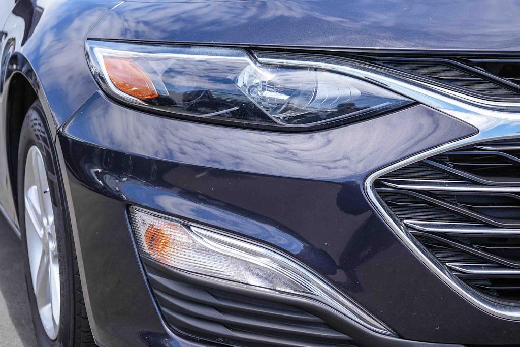 Thumbnail: 2023 Chevrolet Malibu - 6
