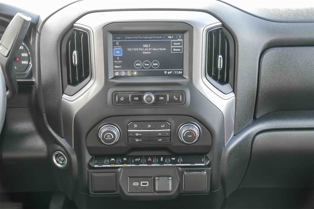 Thumbnail: 2022 Chevrolet Silverado 1500 - 13