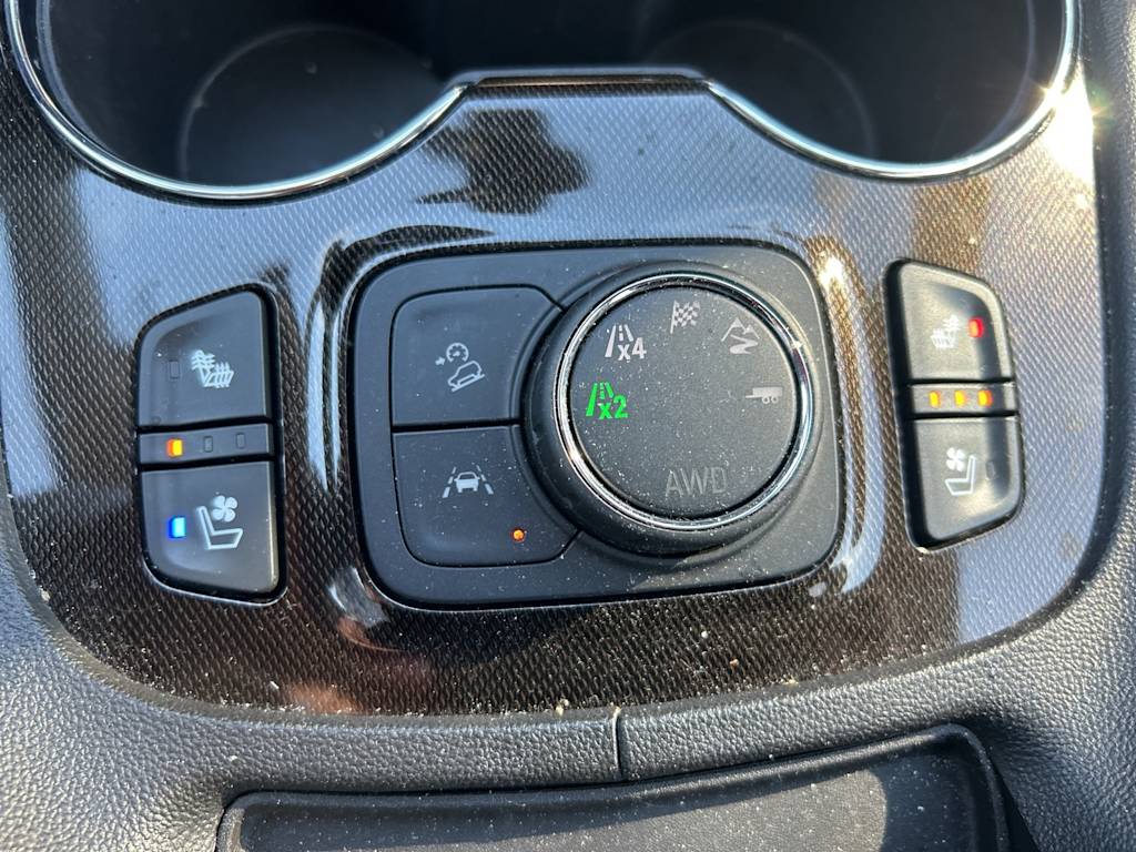 Thumbnail: 2023 GMC Acadia - 47