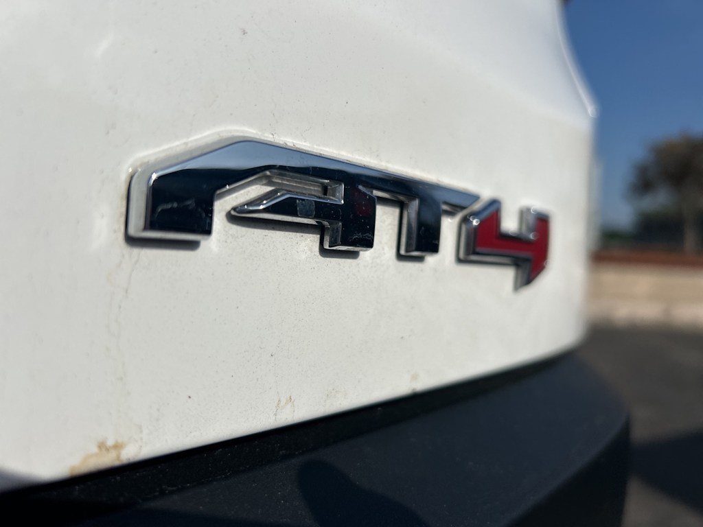 Thumbnail: 2023 GMC Acadia - 28