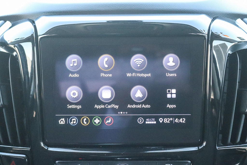 Thumbnail: 2021 Chevrolet Traverse - 20
