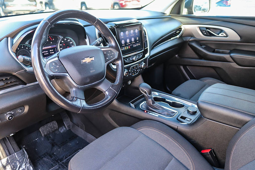 Thumbnail: 2021 Chevrolet Traverse - 11