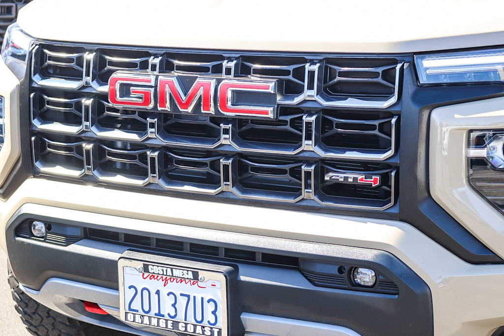 Thumbnail: 2023 GMC Canyon - 21