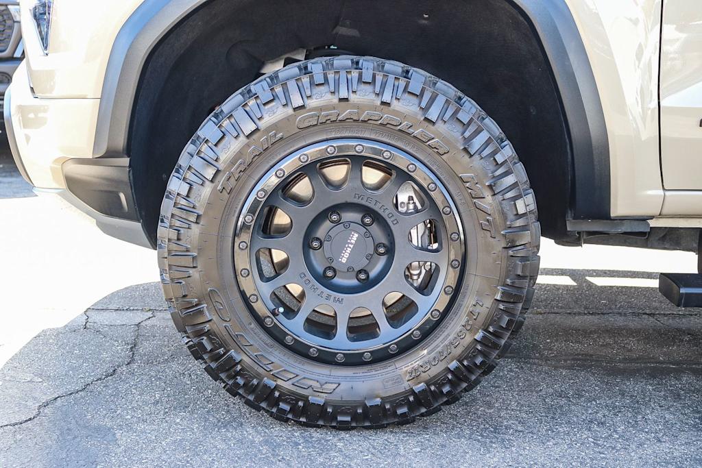 Thumbnail: 2023 GMC Canyon - 7