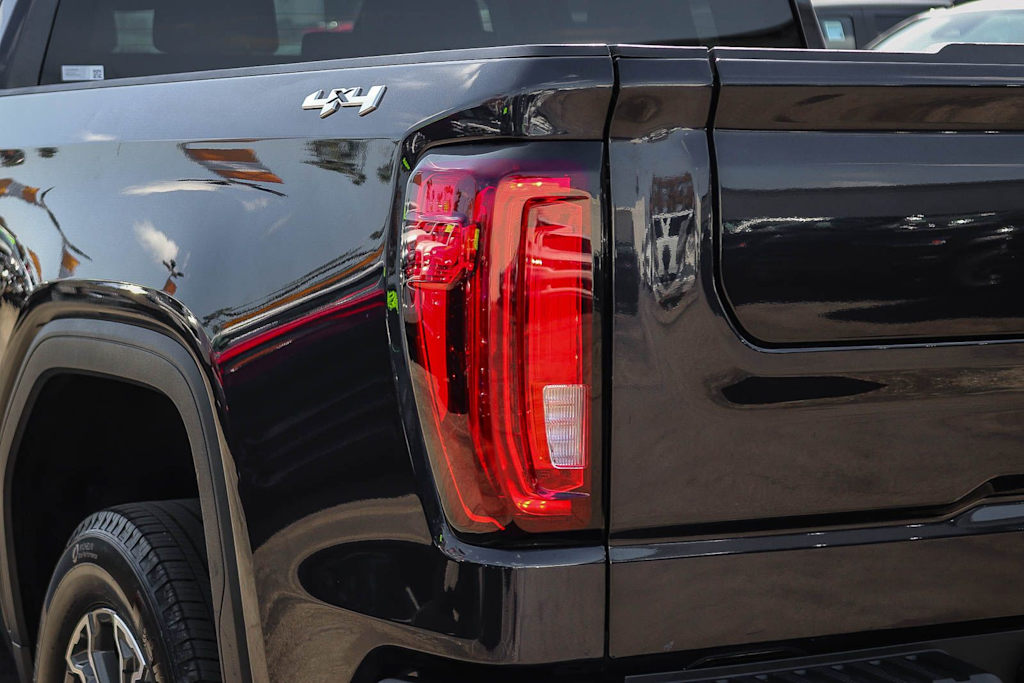Thumbnail: 2025 GMC Sierra 1500 - 20