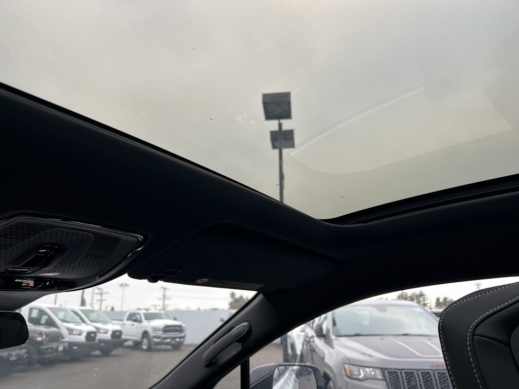 Thumbnail: 2024 Cadillac Lyriq - 40