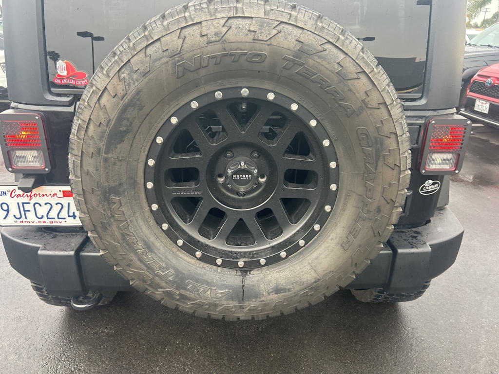 Thumbnail: 2011 Jeep Wrangler - 32