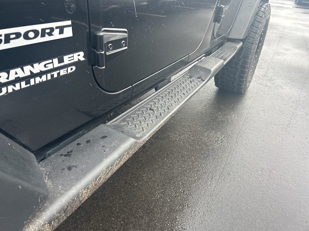 Thumbnail: 2011 Jeep Wrangler - 30