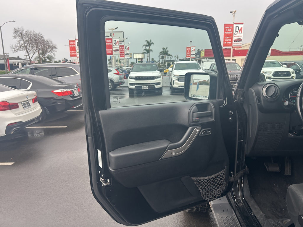 Thumbnail: 2011 Jeep Wrangler - 35