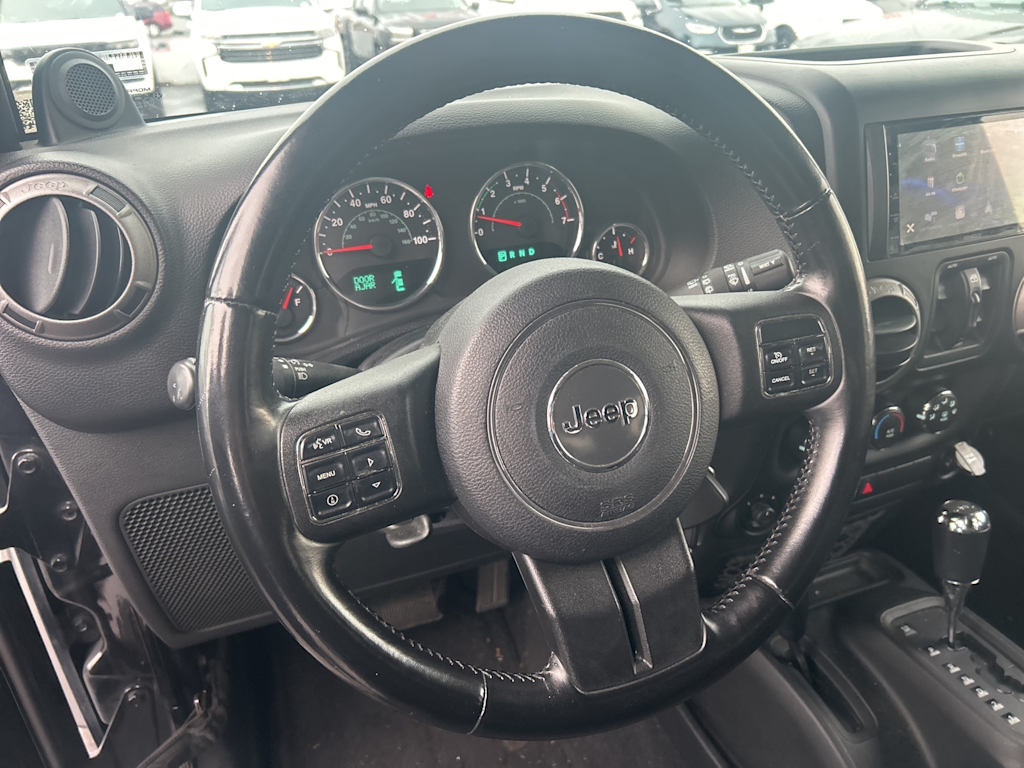 Thumbnail: 2011 Jeep Wrangler - 9