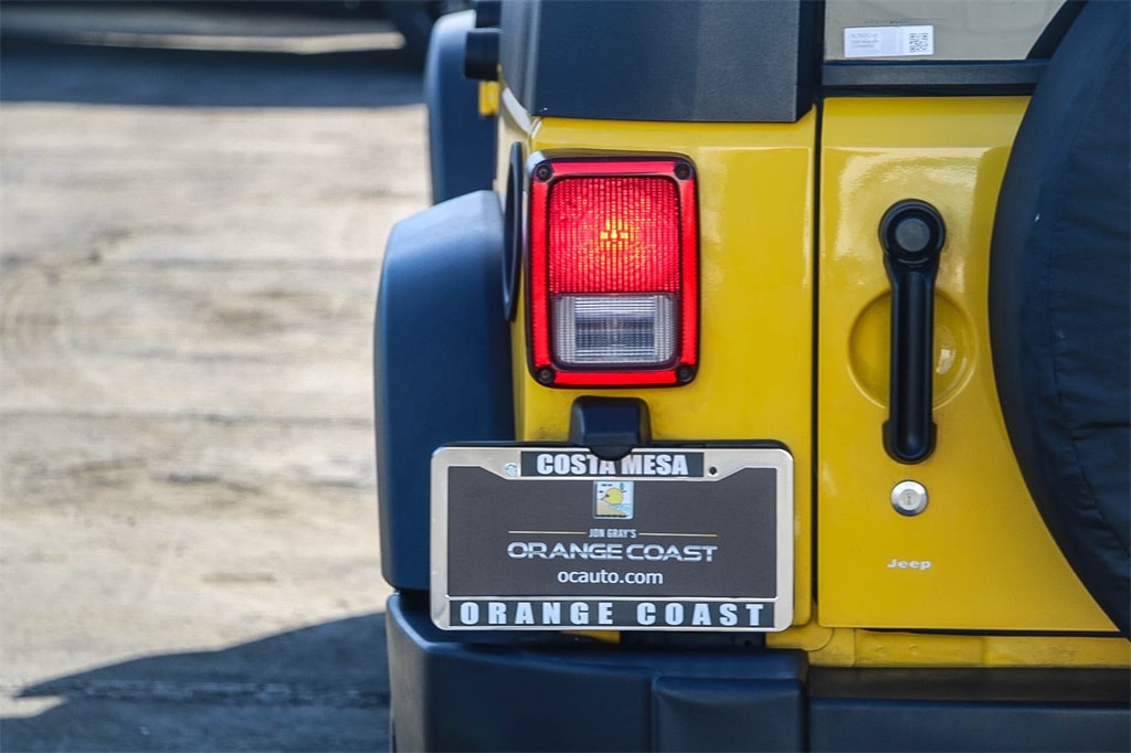 2009 Jeep Wrangler Unlimited X 21