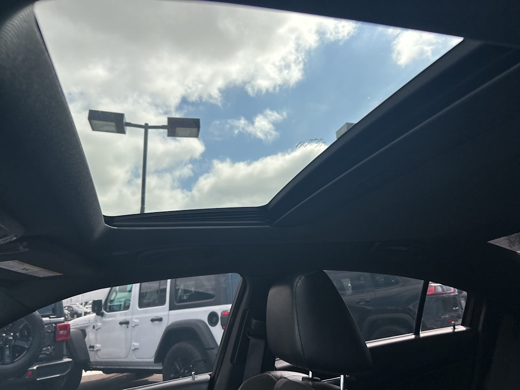 Thumbnail: 2020 Dodge Charger - 34