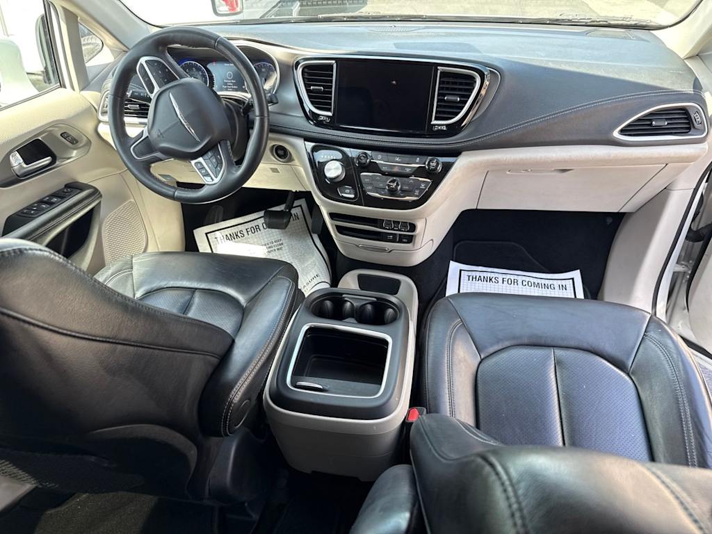 Thumbnail: 2022 Chrysler Pacifica - 2