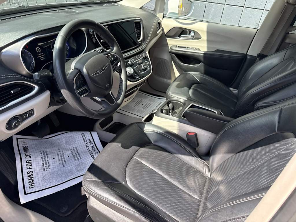 Thumbnail: 2022 Chrysler Pacifica - 24