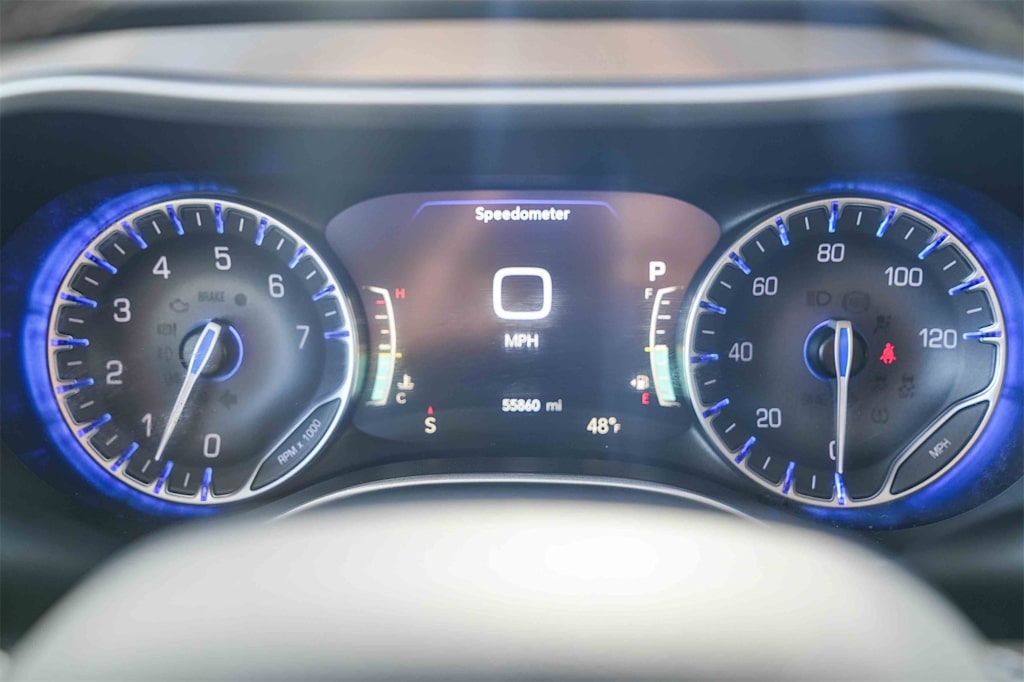 Thumbnail: 2024 Chrysler Pacifica - 15