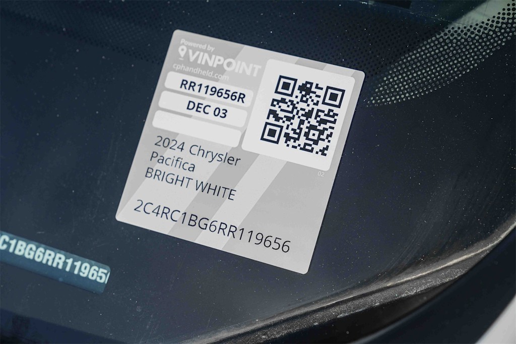 Thumbnail: 2024 Chrysler Pacifica - 17