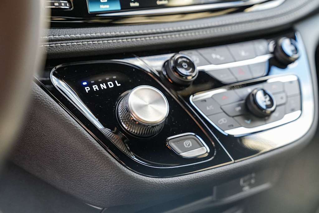 Thumbnail: 2026 Chrysler Pacifica - 13