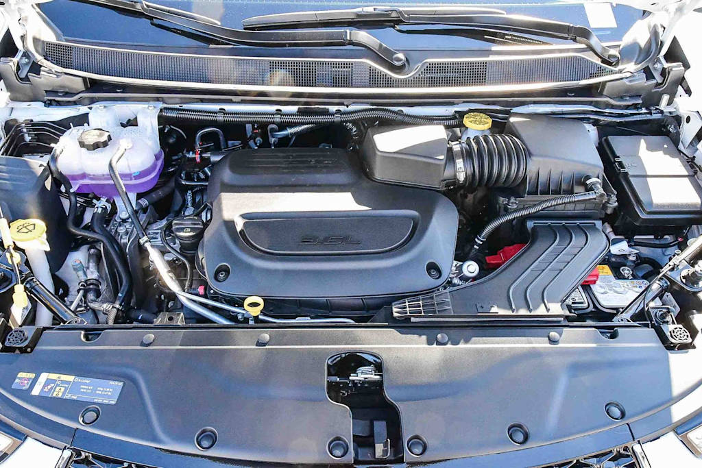 Thumbnail: 2026 Chrysler Pacifica - 7