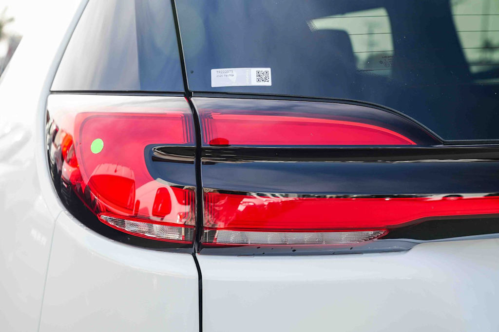 Thumbnail: 2026 Chrysler Pacifica - 18