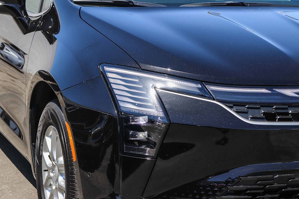 Thumbnail: 2027 Chrysler Pacifica - 6