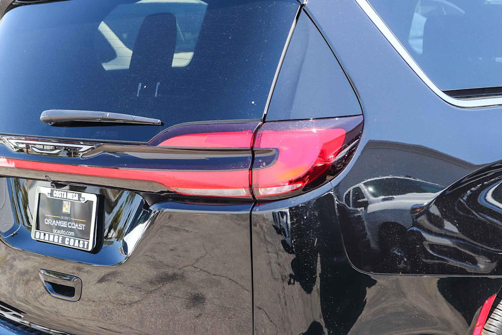 Thumbnail: 2027 Chrysler Pacifica - 19