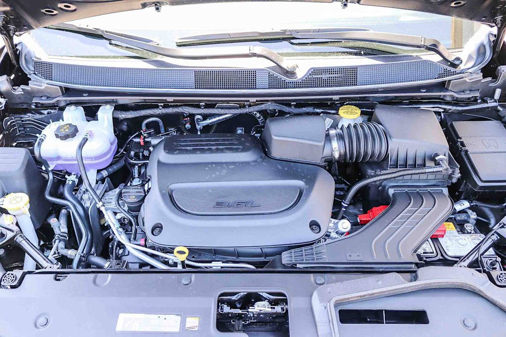Thumbnail: 2027 Chrysler Pacifica - 8