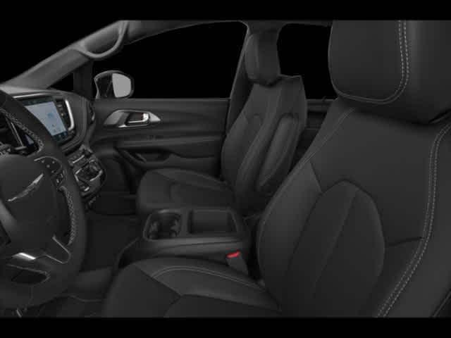 Thumbnail: 2026 Chrysler Pacifica - 6