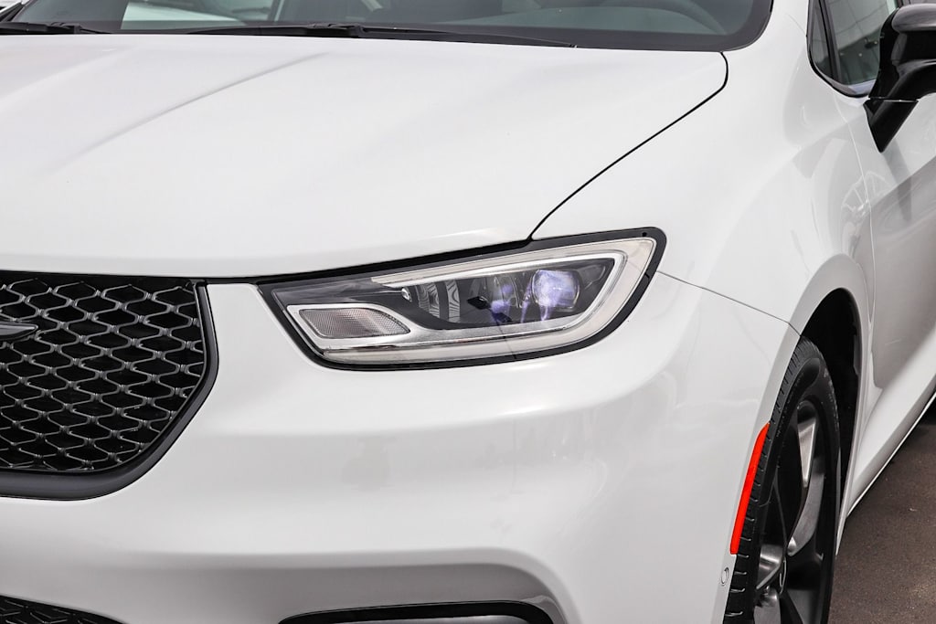 Thumbnail: 2026 Chrysler Pacifica - 19