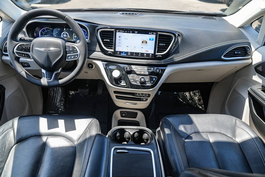 Thumbnail: 2022 Chrysler Pacifica - 2