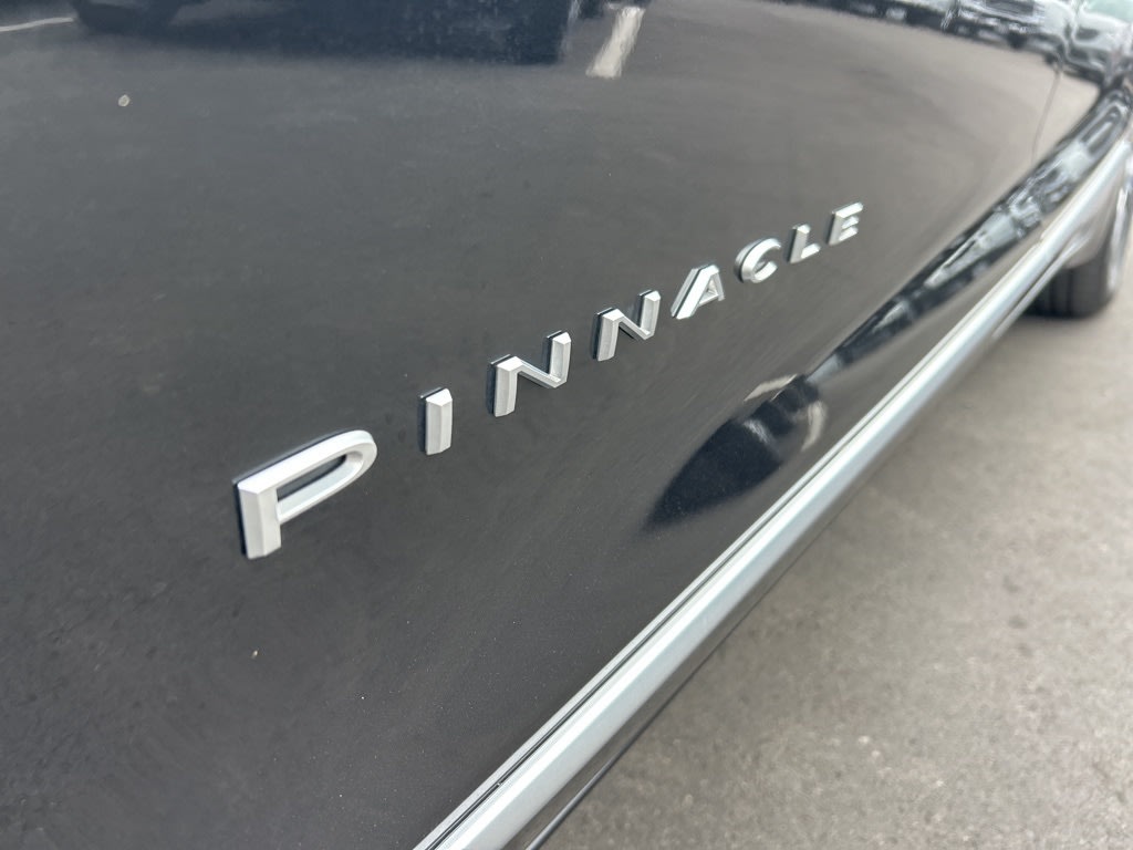 2021 Chrysler Pacifica Hybrid Pinnacle 25