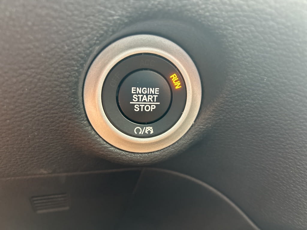 2021 Chrysler Pacifica Hybrid Pinnacle 41