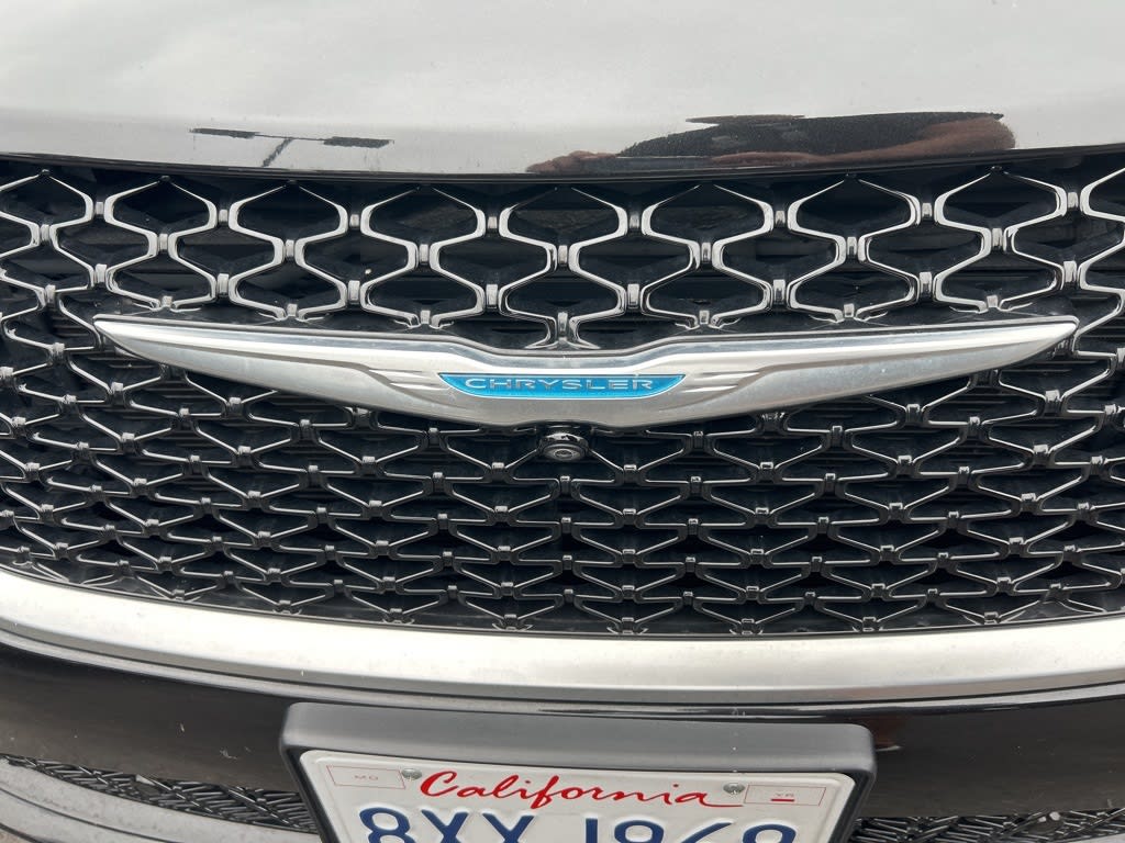 2021 Chrysler Pacifica Hybrid Pinnacle 7