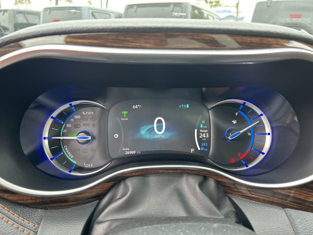 2021 Chrysler Pacifica Hybrid Pinnacle 16