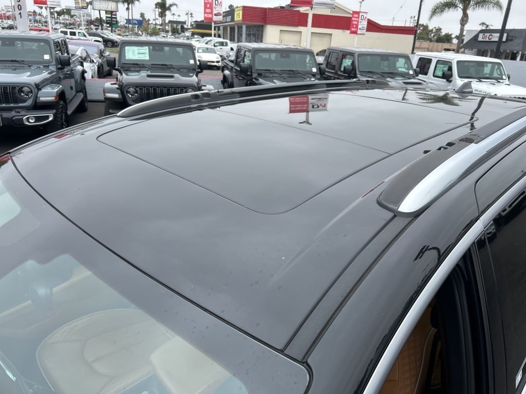 2021 Chrysler Pacifica Hybrid Pinnacle 26