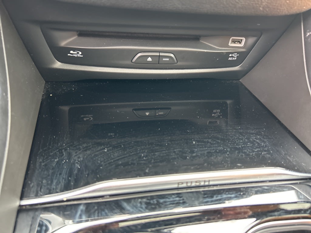 2021 Chrysler Pacifica Hybrid Pinnacle 45