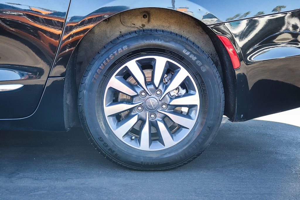 Thumbnail: 2023 Chrysler Pacifica - 20