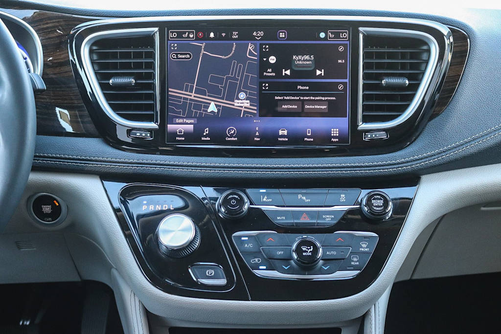 Thumbnail: 2023 Chrysler Pacifica - 13