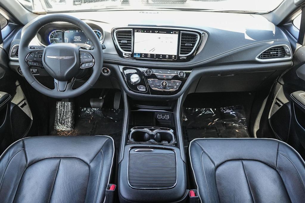 Thumbnail: 2022 Chrysler Pacifica - 2