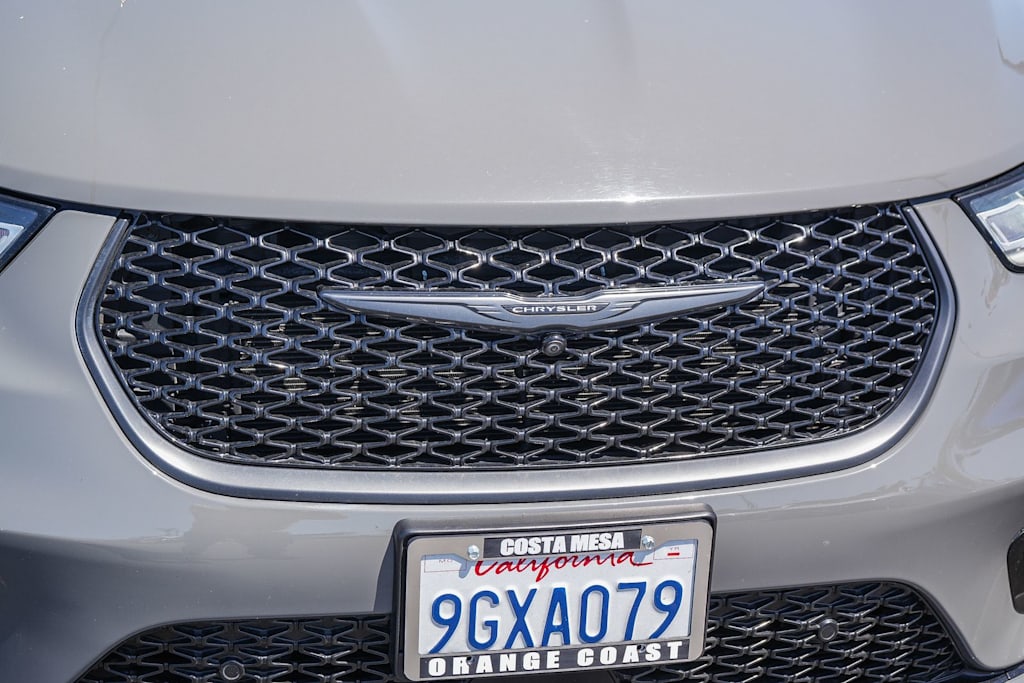 Thumbnail: 2022 Chrysler Pacifica - 18