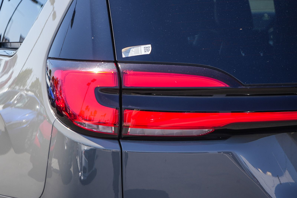 Thumbnail: 2022 Chrysler Pacifica - 20