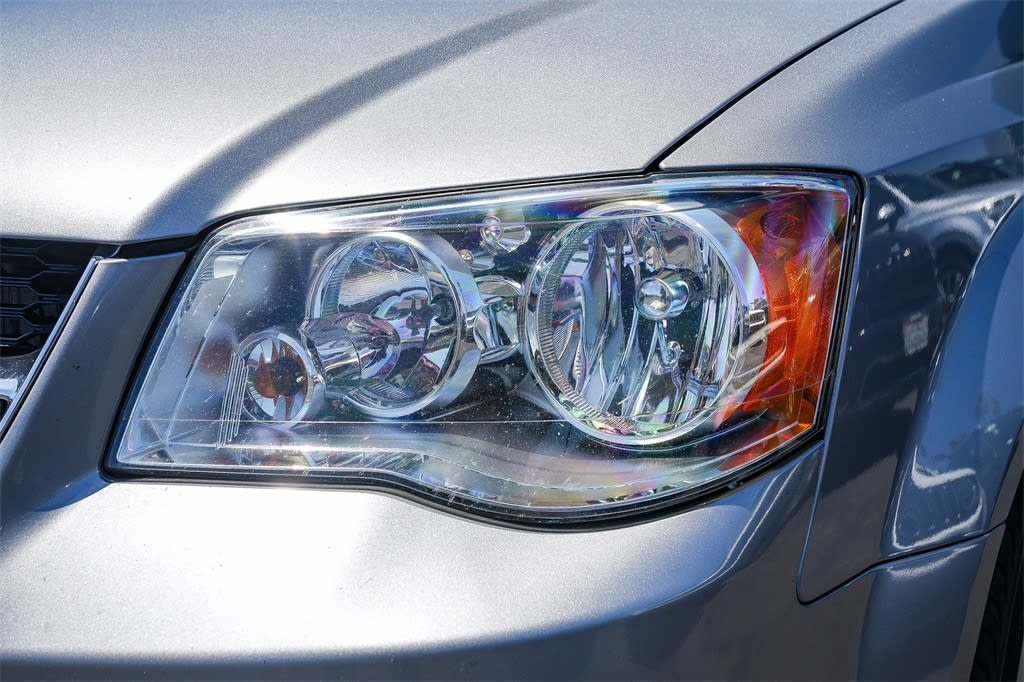 Thumbnail: 2019 Dodge Grand Caravan - 19